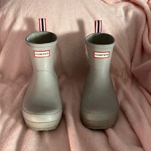 Size 9 Hunter Ankle Boots